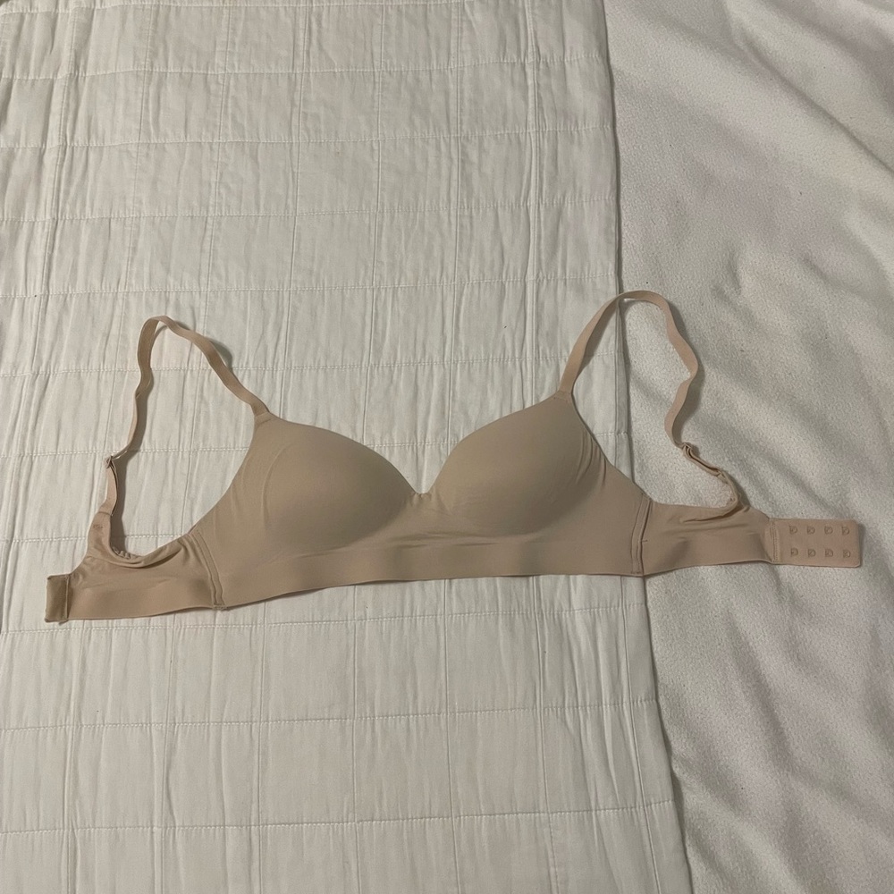 Soma Enbliss wireless bra, pale sand, 32B